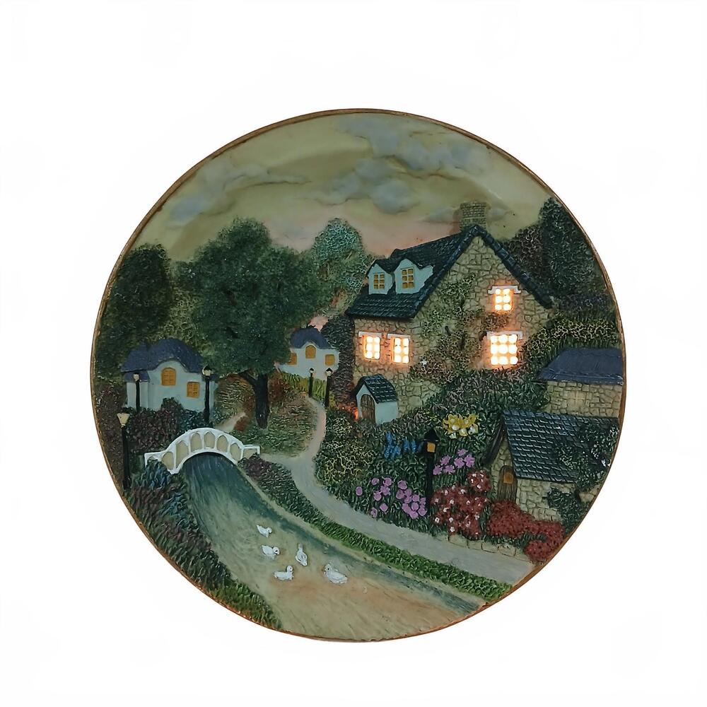 Vintage Charming Cottage Scene Nightlight Lamp‎